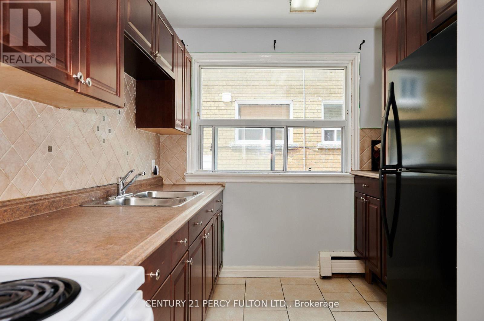 2961 Lawrence Avenue E, Toronto, Ontario  M1P 2V6 - Photo 14 - E12617190
