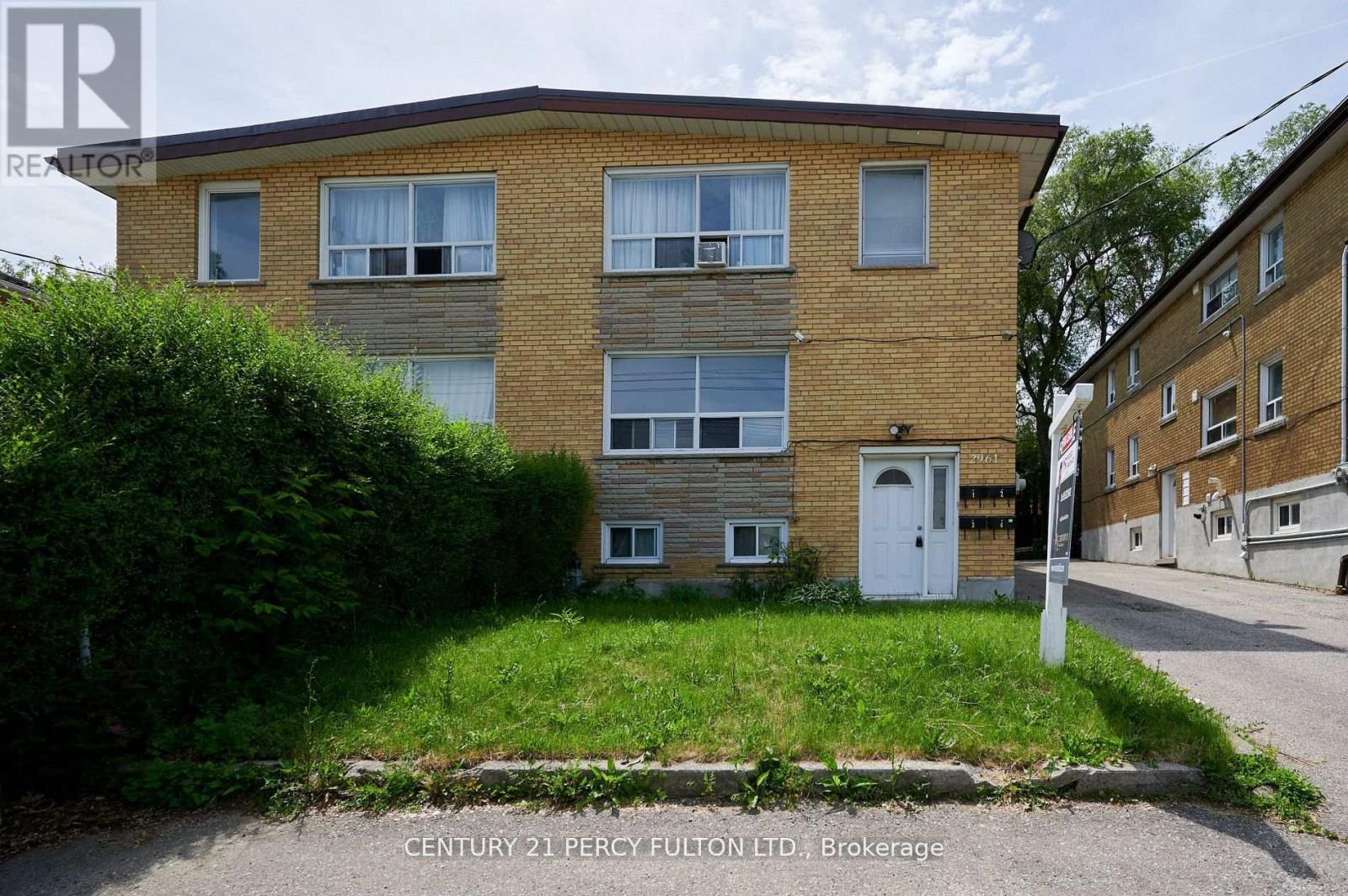2961 Lawrence Avenue E, Toronto, Ontario  M1P 2V6 - Photo 2 - E12617190