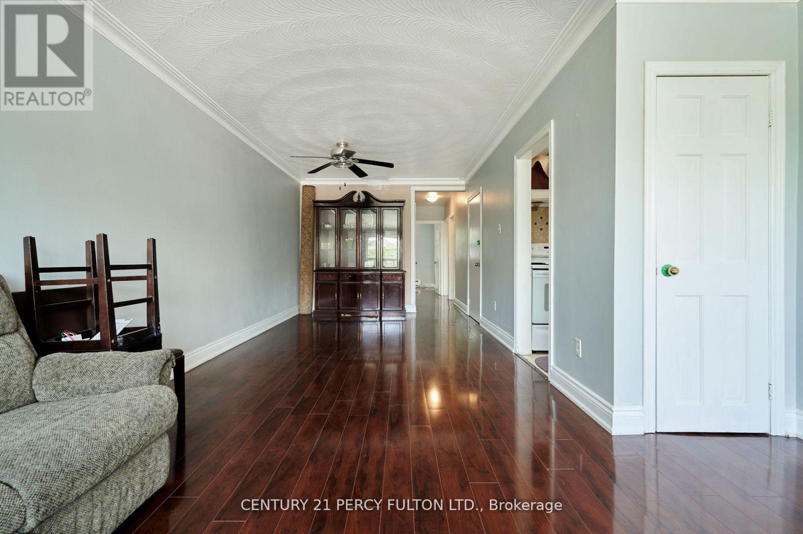 2961 Lawrence Avenue E, Toronto, Ontario  M1P 2V6 - Photo 7 - E12617190