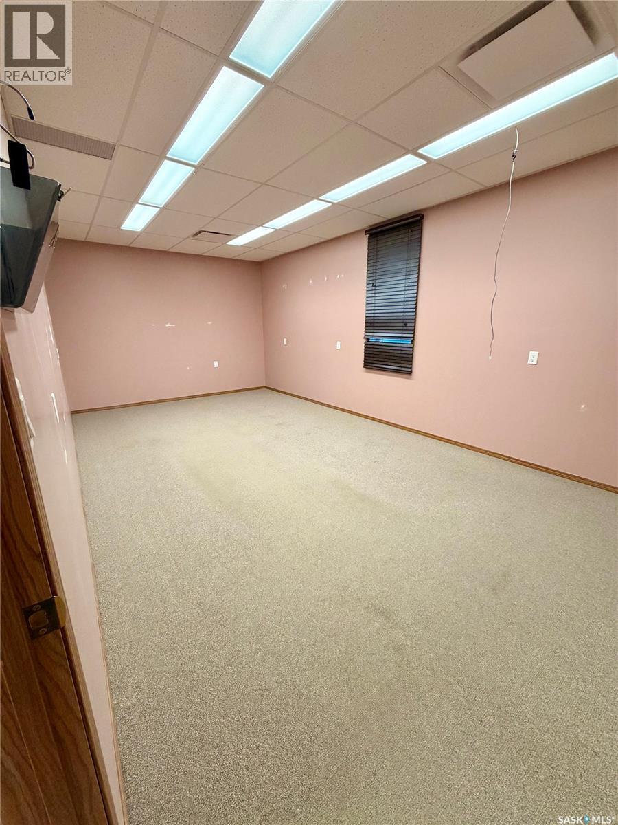 110 Broadway Street, Carnduff, Saskatchewan  S0C 0S0 - Photo 10 - SK025452