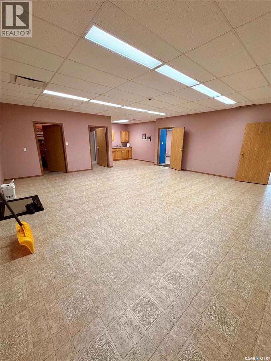 110 Broadway Street, Carnduff, Saskatchewan  S0C 0S0 - Photo 12 - SK025452