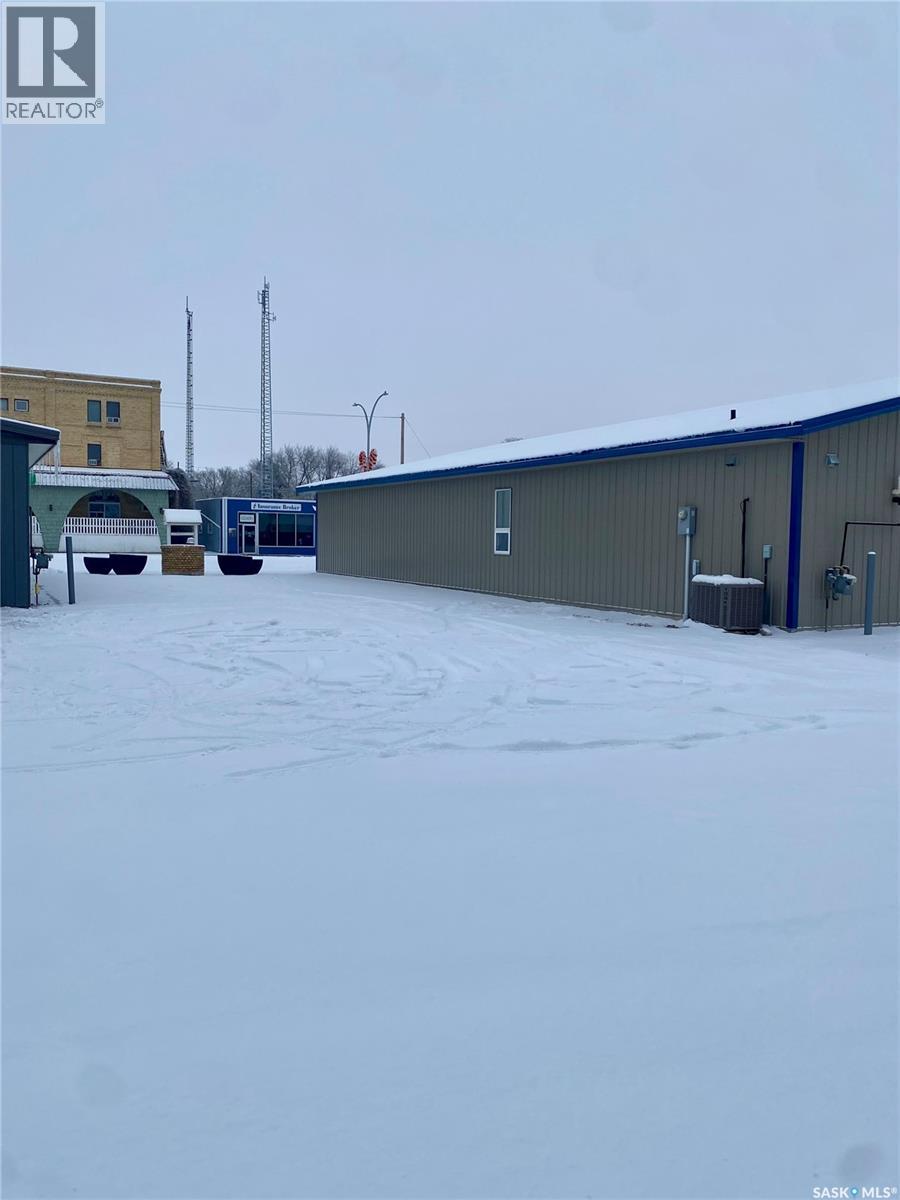 110 Broadway Street, Carnduff, Saskatchewan  S0C 0S0 - Photo 17 - SK025452