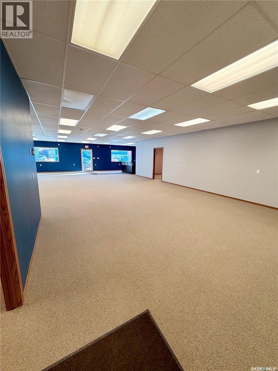 110 Broadway Street, Carnduff, Saskatchewan  S0C 0S0 - Photo 5 - SK025452