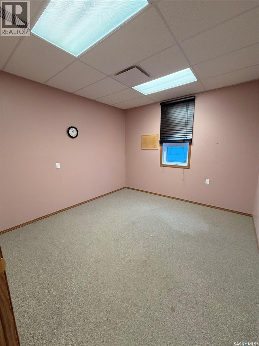 110 Broadway Street, Carnduff, Saskatchewan  S0C 0S0 - Photo 6 - SK025452