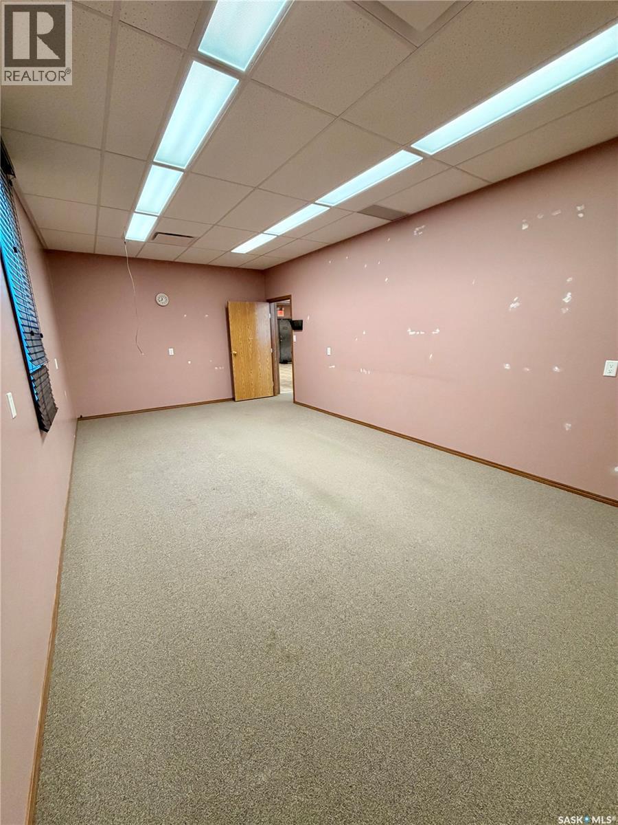 110 Broadway Street, Carnduff, Saskatchewan  S0C 0S0 - Photo 9 - SK025452