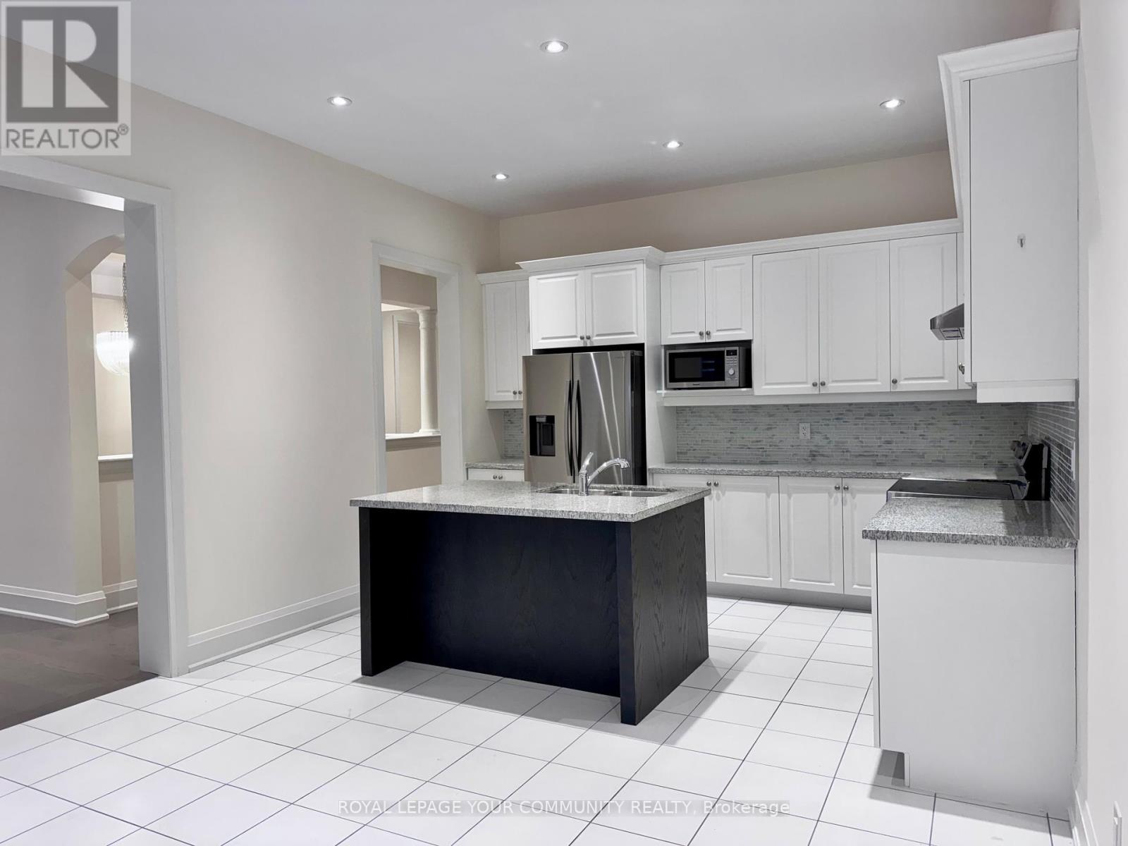 38 Elverton Crescent, Brampton, Ontario L7A 4Z4 - Photo 19 - W12612682