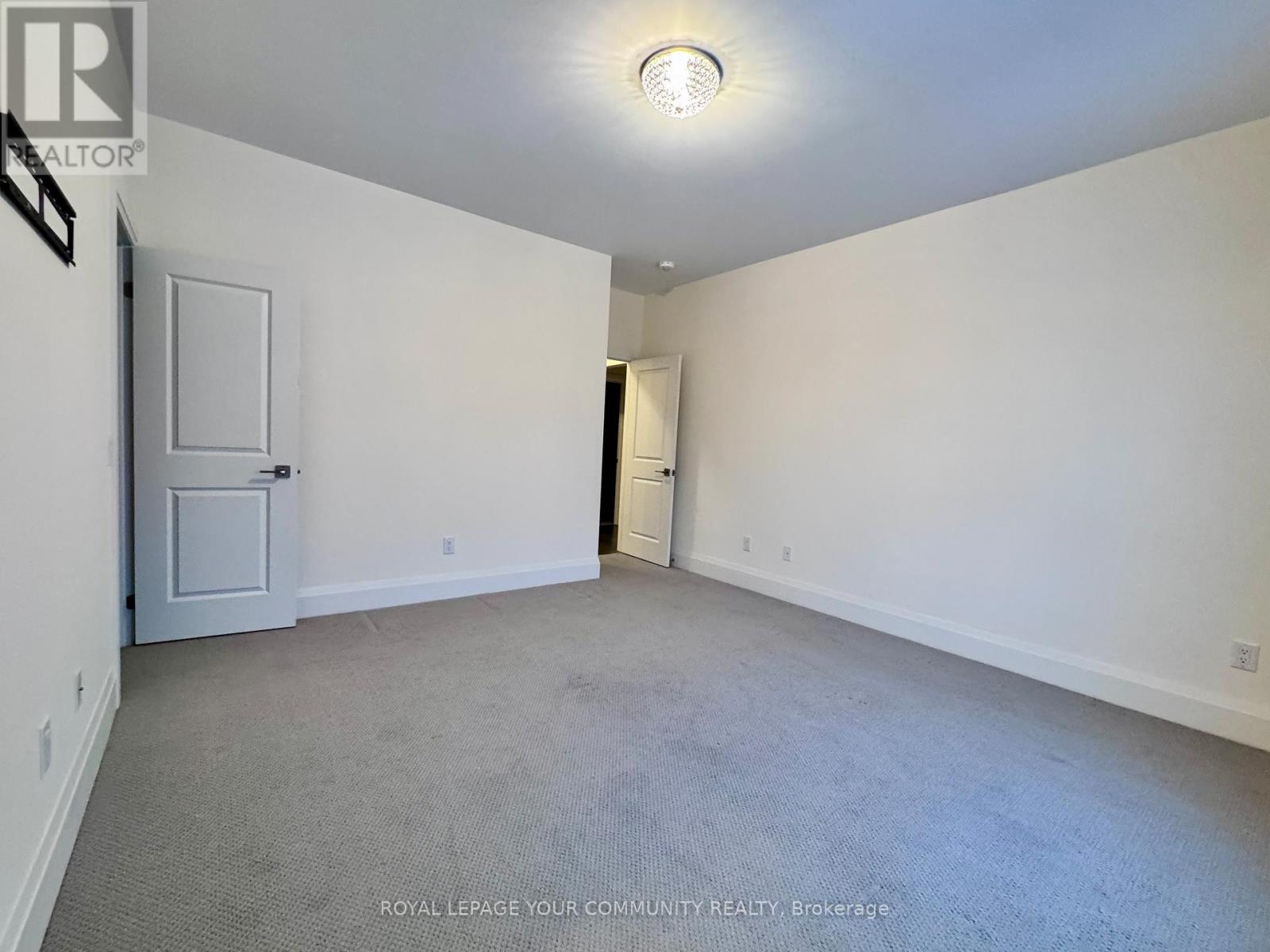 38 Elverton Crescent, Brampton, Ontario L7A 4Z4 - Photo 16 - W12612682