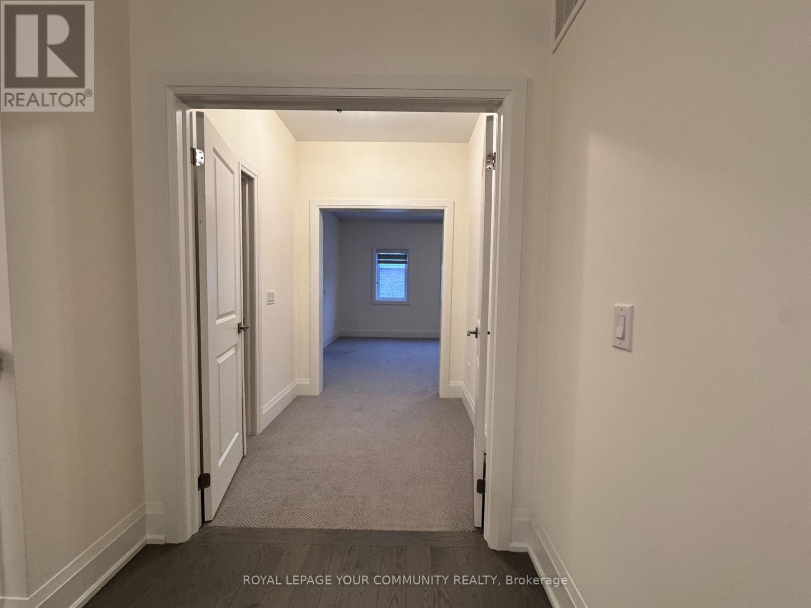 38 Elverton Crescent, Brampton, Ontario L7A 4Z4 - Photo 5 - W12612682