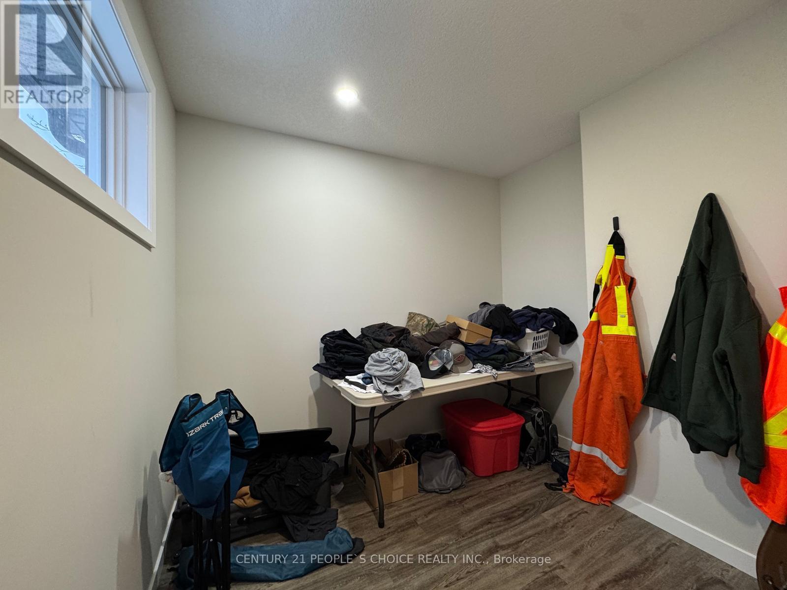 105 King Street E, Chatham-Kent, Ontario N7M 3N1 - Photo 18 - X12614152