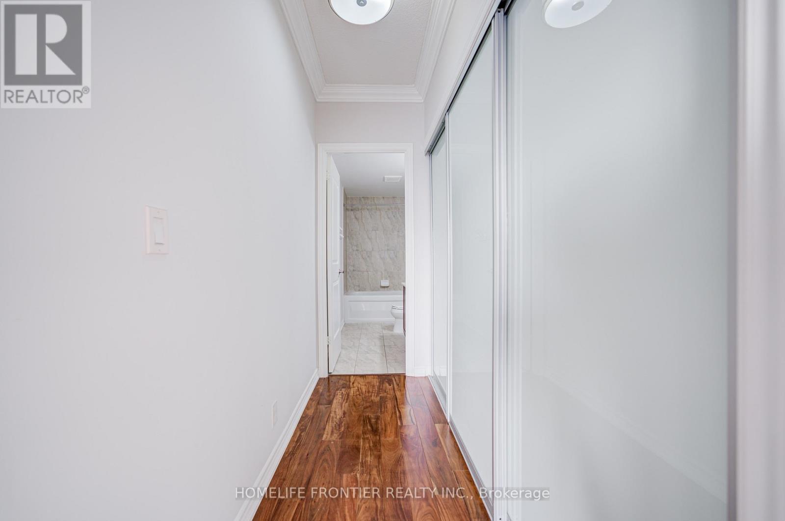 511 - 9235 Jane Street, Vaughan, Ontario L6A 0J8 - Photo 27 - N12617198