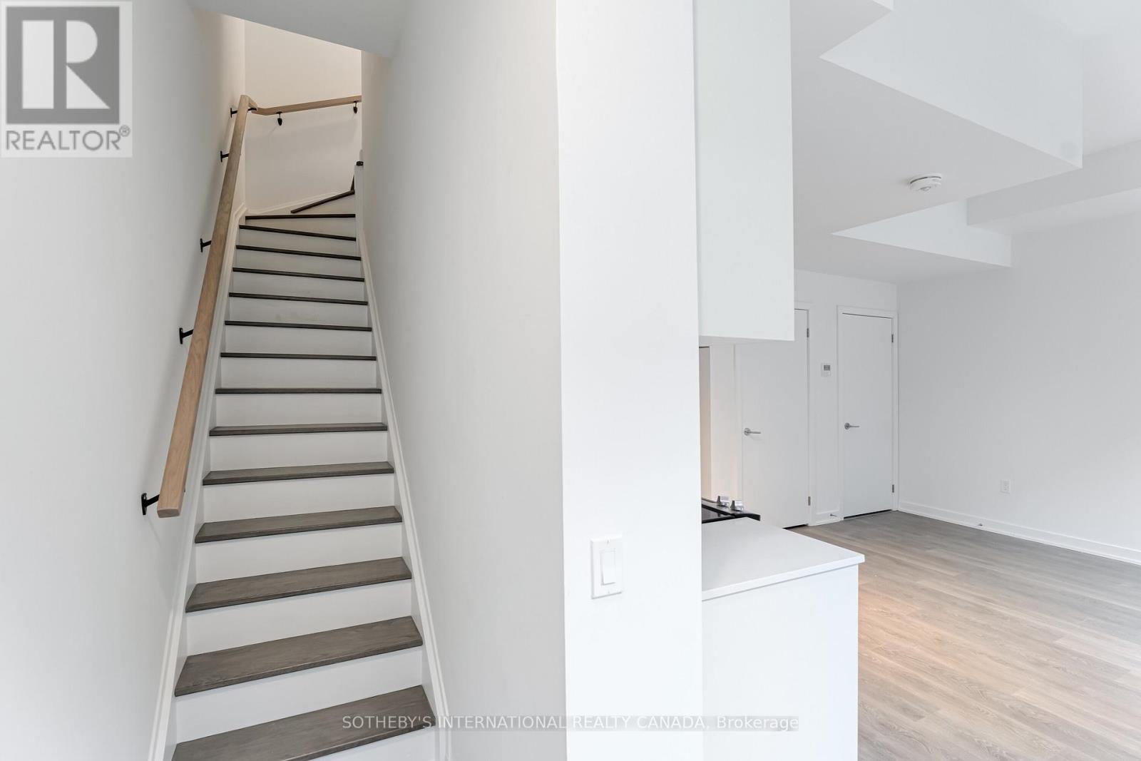 139 C - 1612 Charles Street, Whitby, Ontario  L1N 0P3 - Photo 16 - E12616062