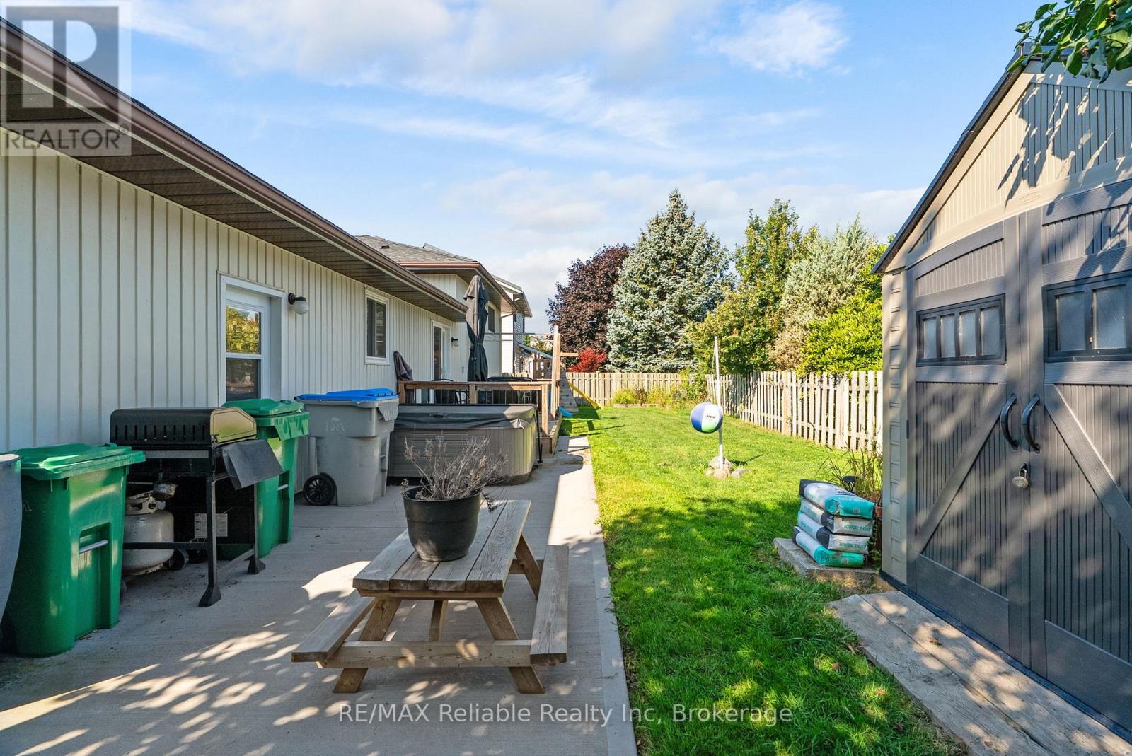 36 Lee Crescent, Goderich, Ontario N7A 4L3 - Photo 40 - X12400491