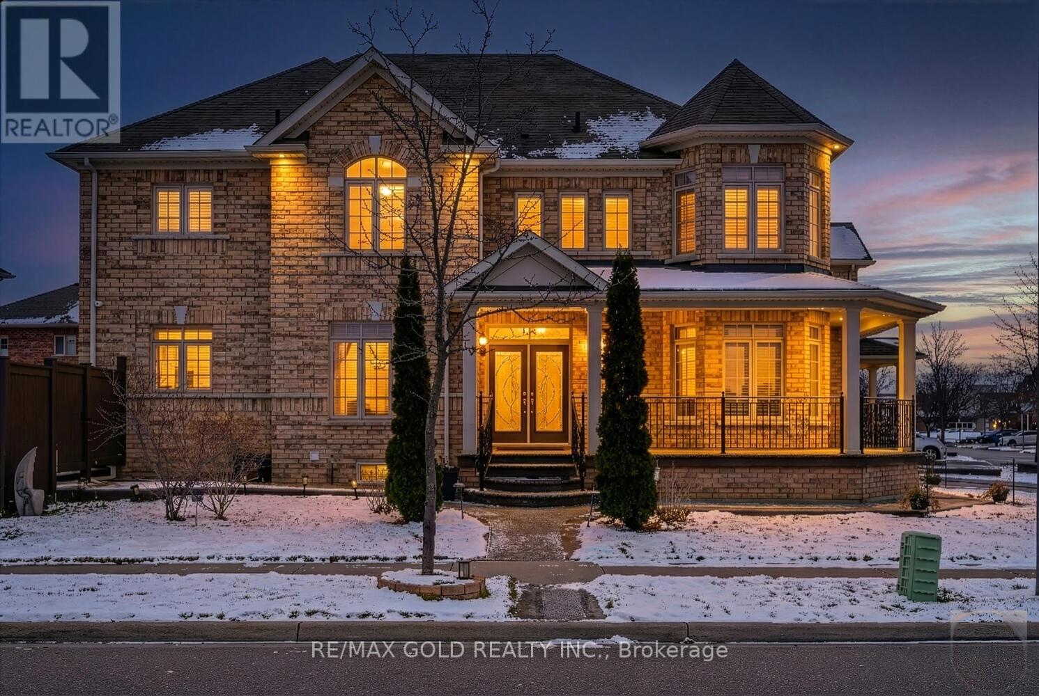 15 VANWOOD CRESCENT, Brampton, Ontario