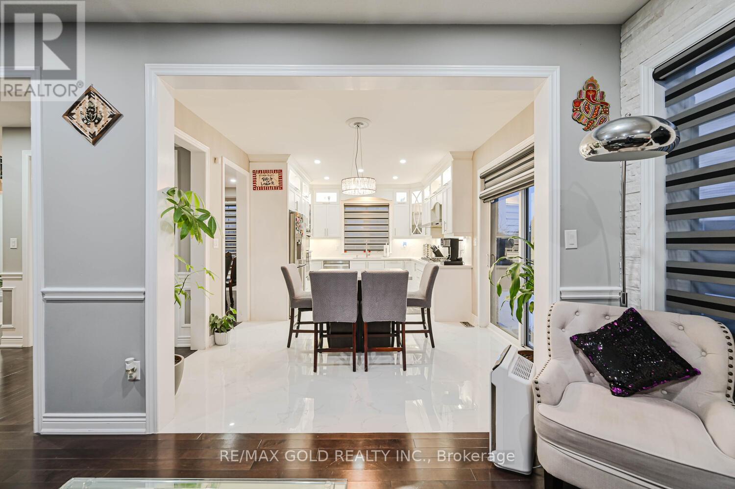 15 Vanwood Crescent, Brampton, Ontario  L6P 2X4 - Photo 15 - W12617178