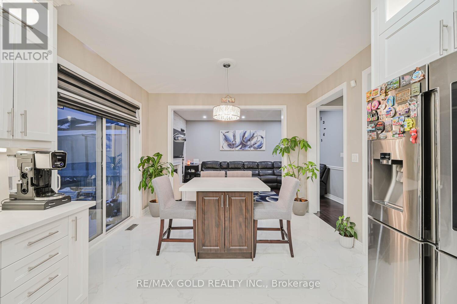 15 Vanwood Crescent, Brampton, Ontario  L6P 2X4 - Photo 20 - W12617178