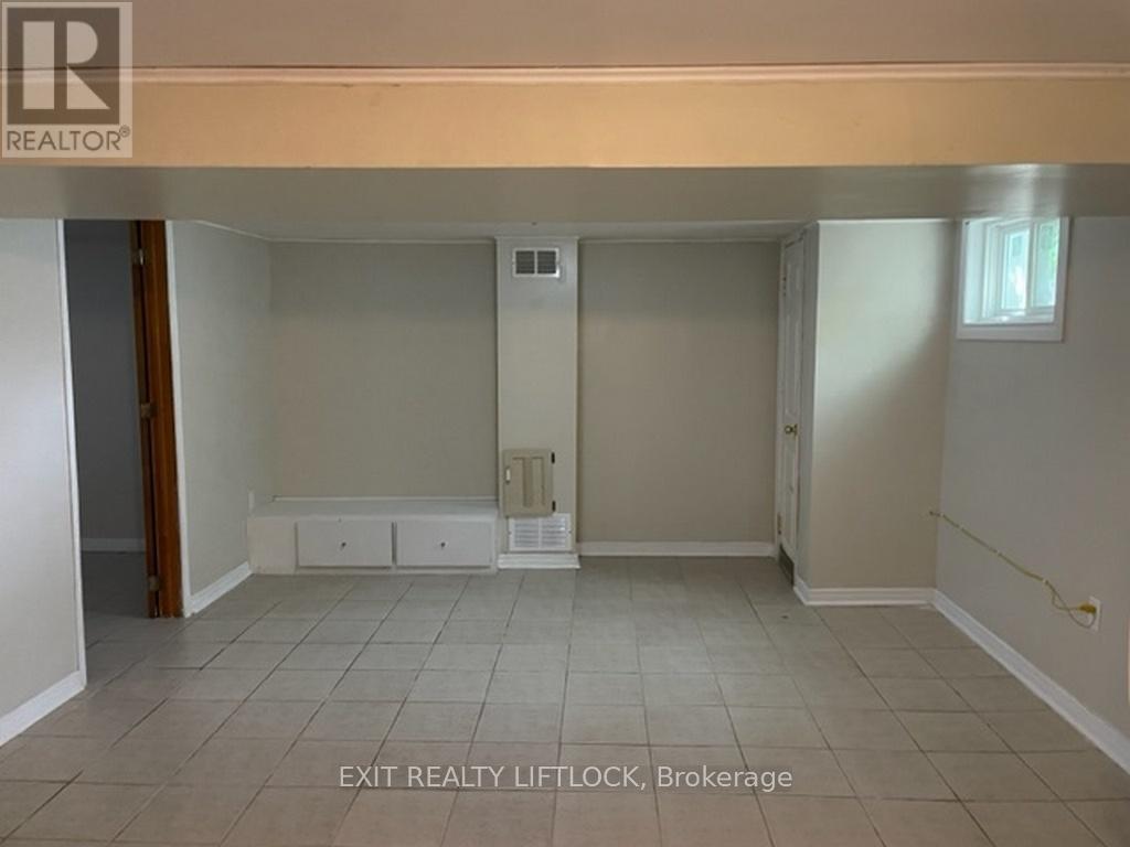 Lower - 1437 Westbrook Drive, Peterborough, Ontario K9J 6R3 - Photo 7 - X12617272