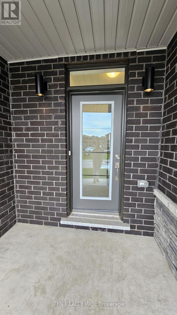 8 - 15 Peach Street, Thorold, Ontario  L2V 0P5 - Photo 2 - X12617184