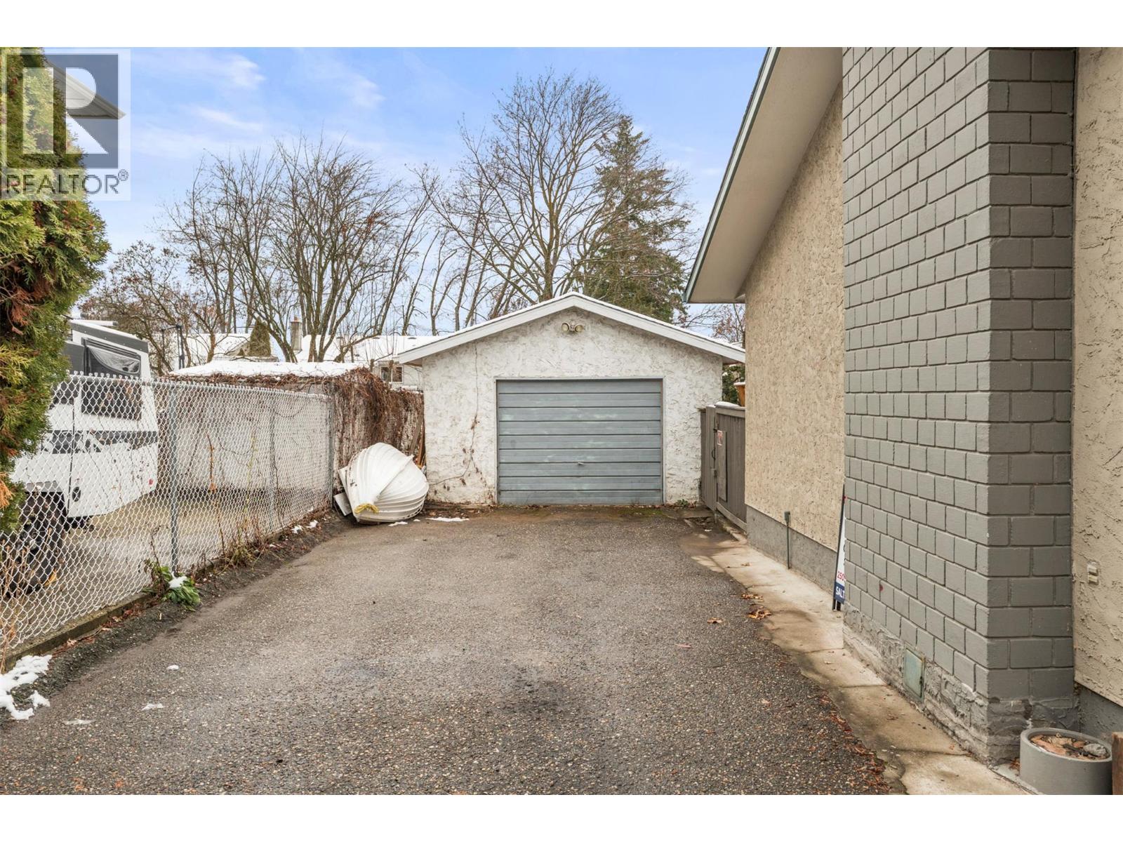 1016 34 Avenue, Vernon, British Columbia  V1T 6R9 - Photo 51 - 10370763