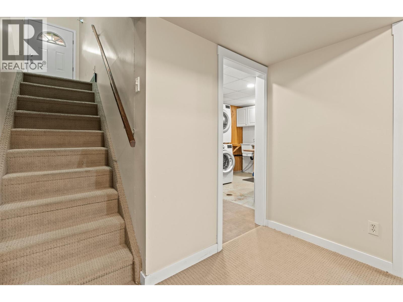 1016 34 Avenue, Vernon, British Columbia  V1T 6R9 - Photo 31 - 10370763