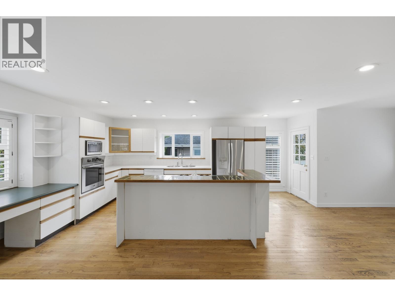 5761 Holland Street, Vancouver, British Columbia  V6N 2A9 - Photo 11 - R3073348