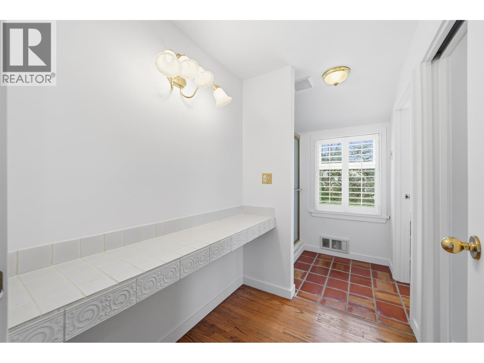 5761 Holland Street, Vancouver, British Columbia  V6N 2A9 - Photo 22 - R3073348