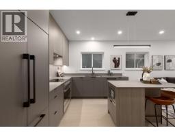 210 2339 E 34TH AVENUE, Vancouver, British Columbia