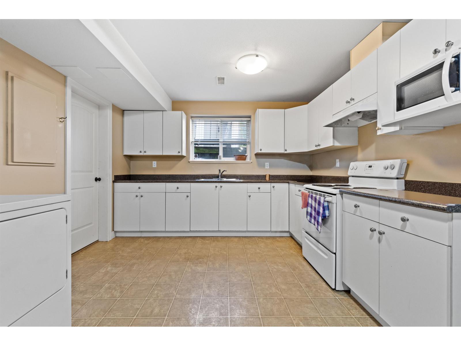 15072 61b Avenue, Surrey, British Columbia  V3S 5L7 - Photo 33 - R3073336