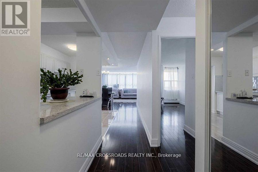 1109 - 45 Sunrise Avenue, Toronto, Ontario  M4A 2S3 - Photo 6 - C12617274