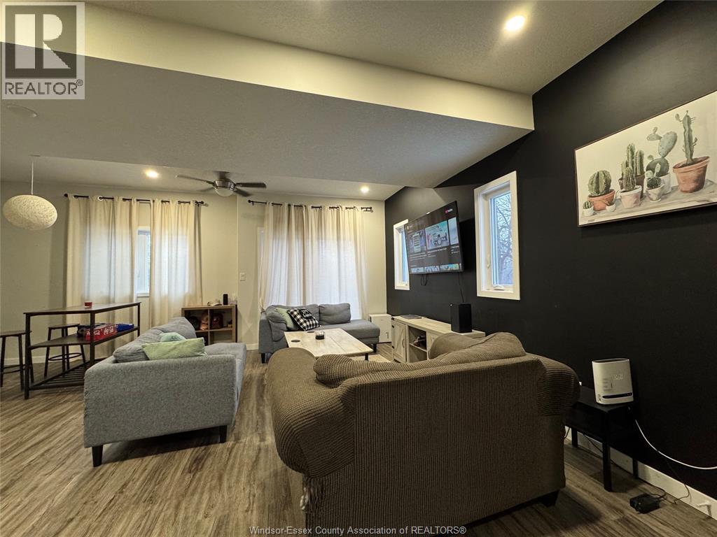 109 King Street East, Chatham, Ontario N7M 6H5 - Photo 4 - 25031466