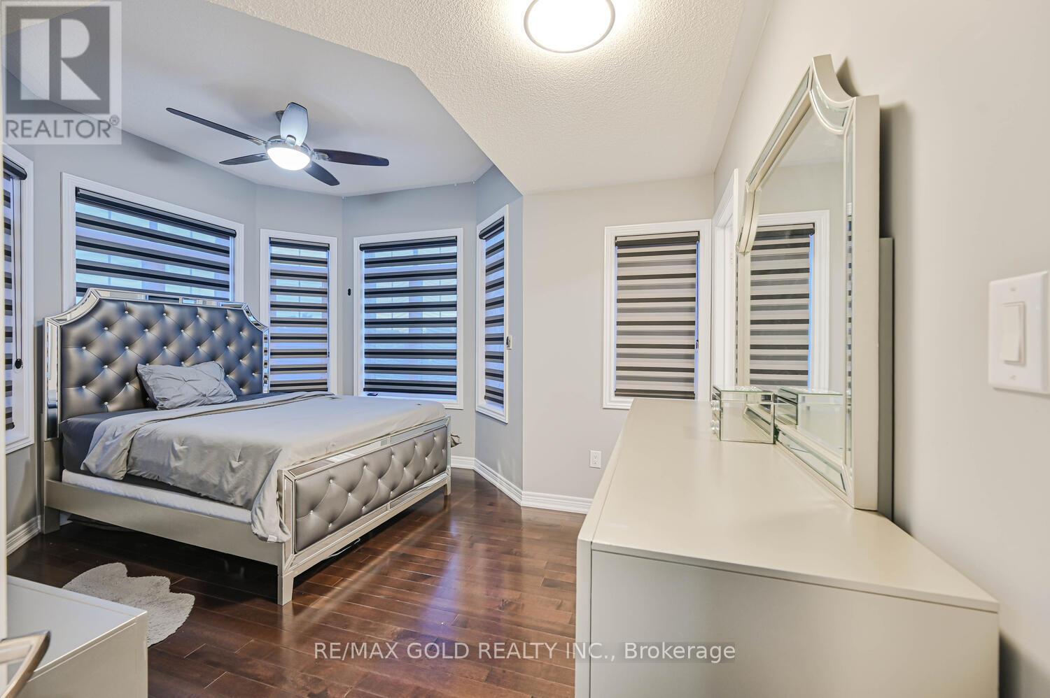 15 Vanwood Crescent, Brampton, Ontario  L6P 2X4 - Photo 37 - W12617178