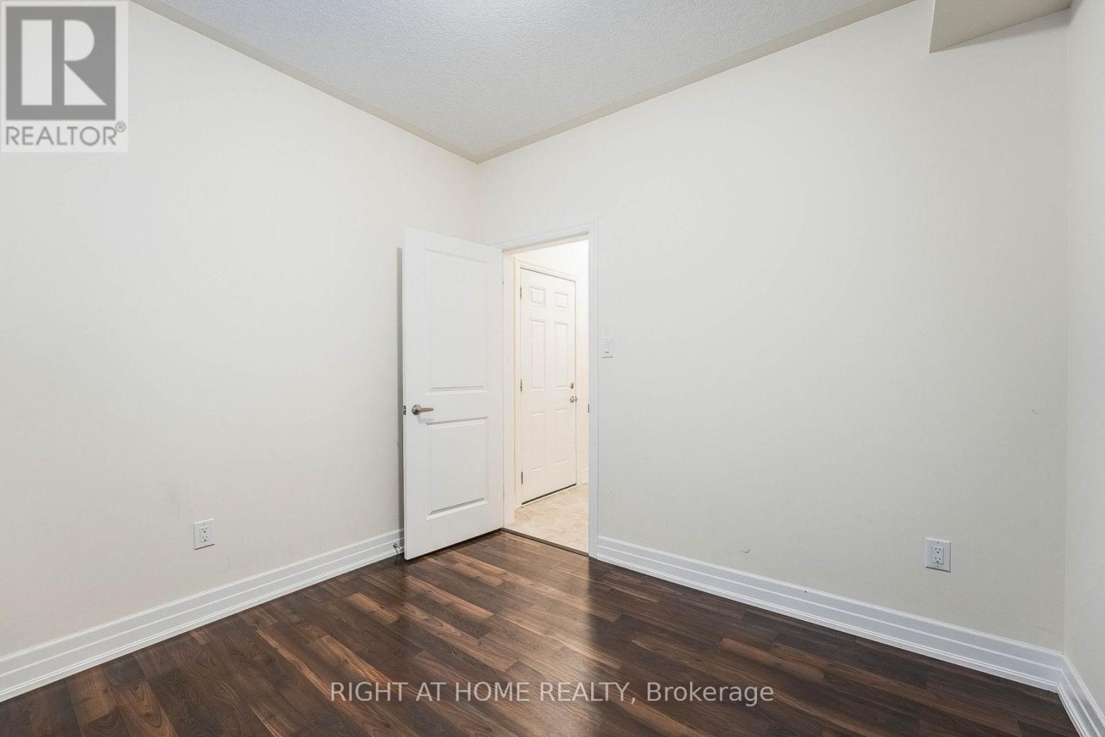 9486 Tallgrass Avenue, Niagara Falls, Ontario  L2G 0Y2 - Photo 11 - X12617264