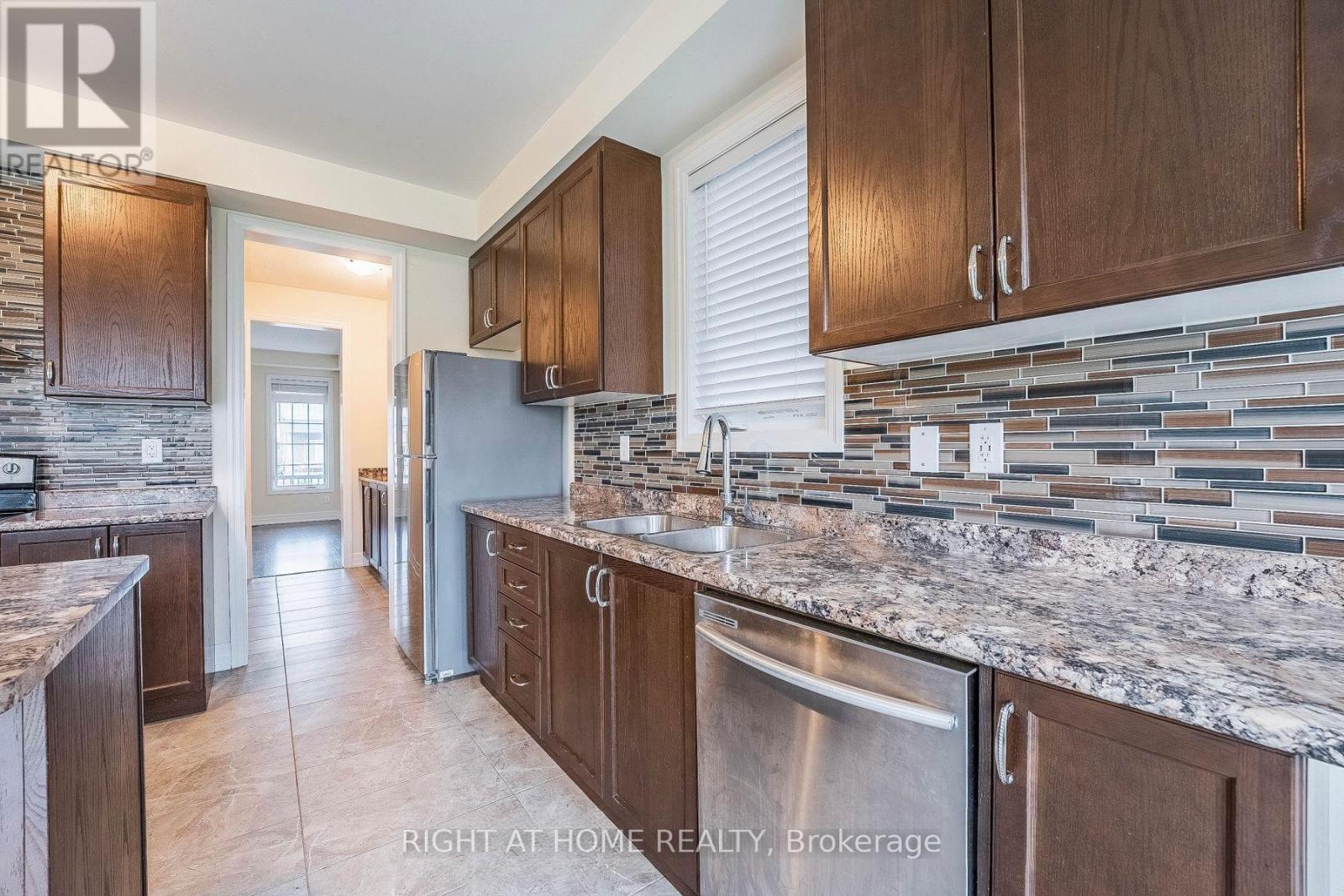 9486 Tallgrass Avenue, Niagara Falls, Ontario  L2G 0Y2 - Photo 17 - X12617264