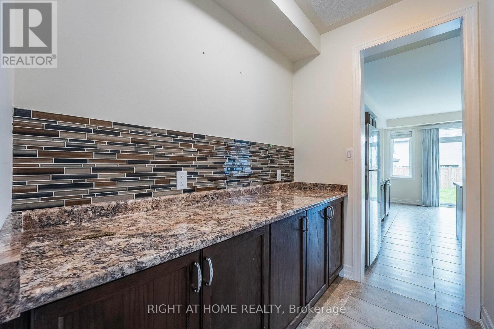 9486 Tallgrass Avenue, Niagara Falls, Ontario  L2G 0Y2 - Photo 14 - X12617270