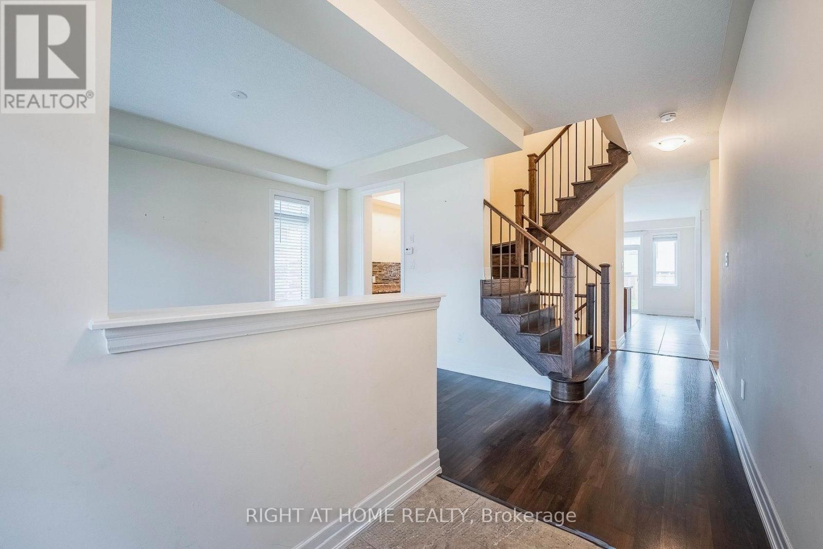 9486 Tallgrass Avenue, Niagara Falls, Ontario  L2G 0Y2 - Photo 2 - X12617270