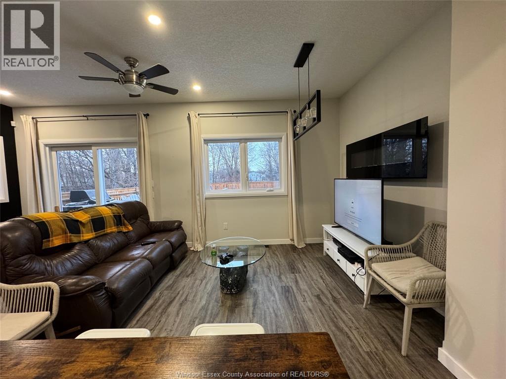 105 King Street East, Chatham, Ontario N7M 6H5 - Photo 9 - 25031477