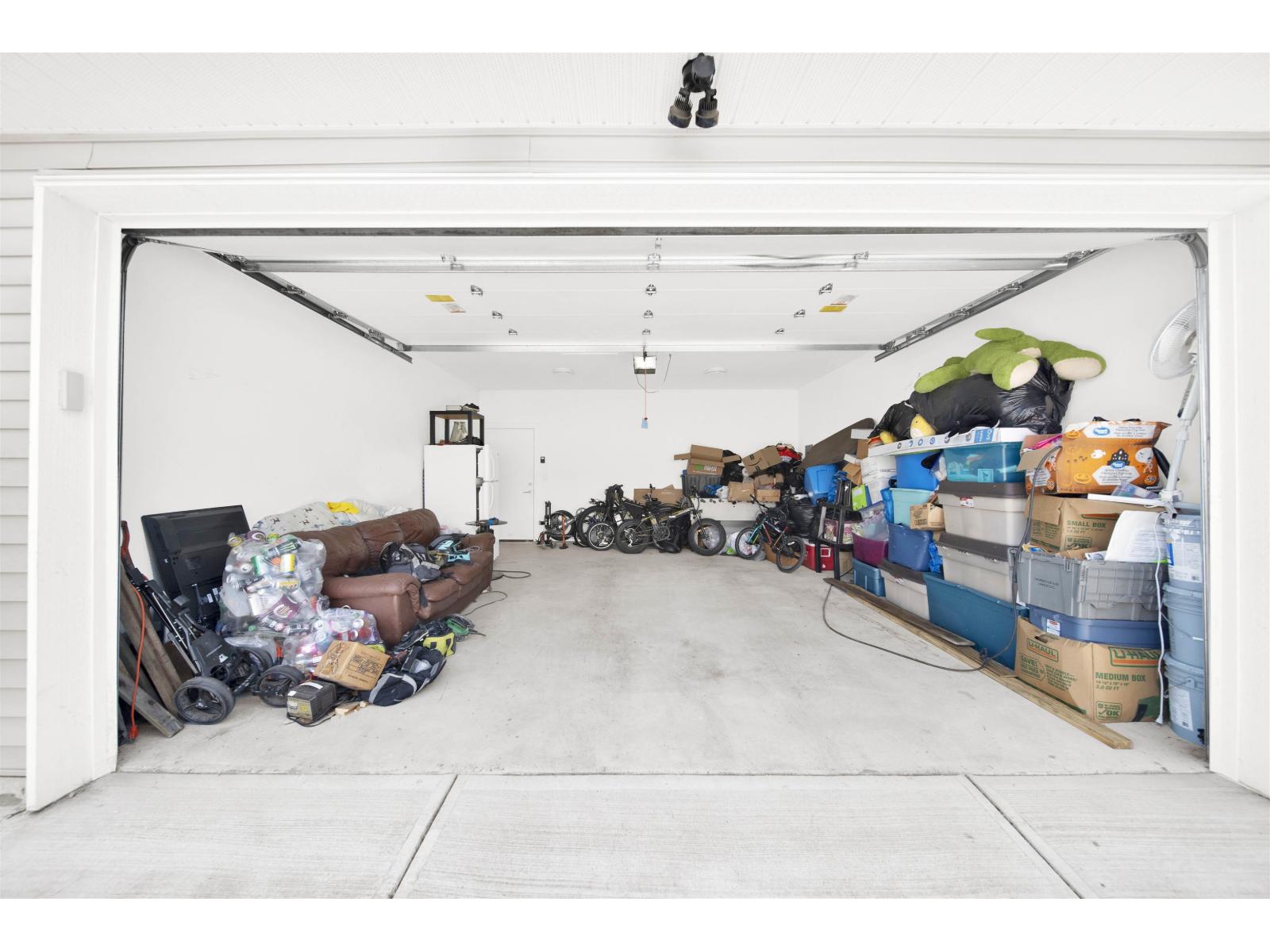 19415 70 Avenue, Surrey, British Columbia V4N 1N2 - Photo 31 - R3055239