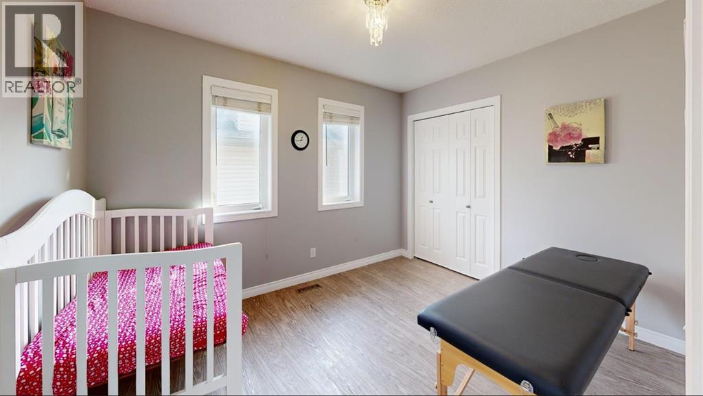 70 Crystalridge Close, Okotoks, Alberta  T1S 1X6 - Photo 17 - A2272359