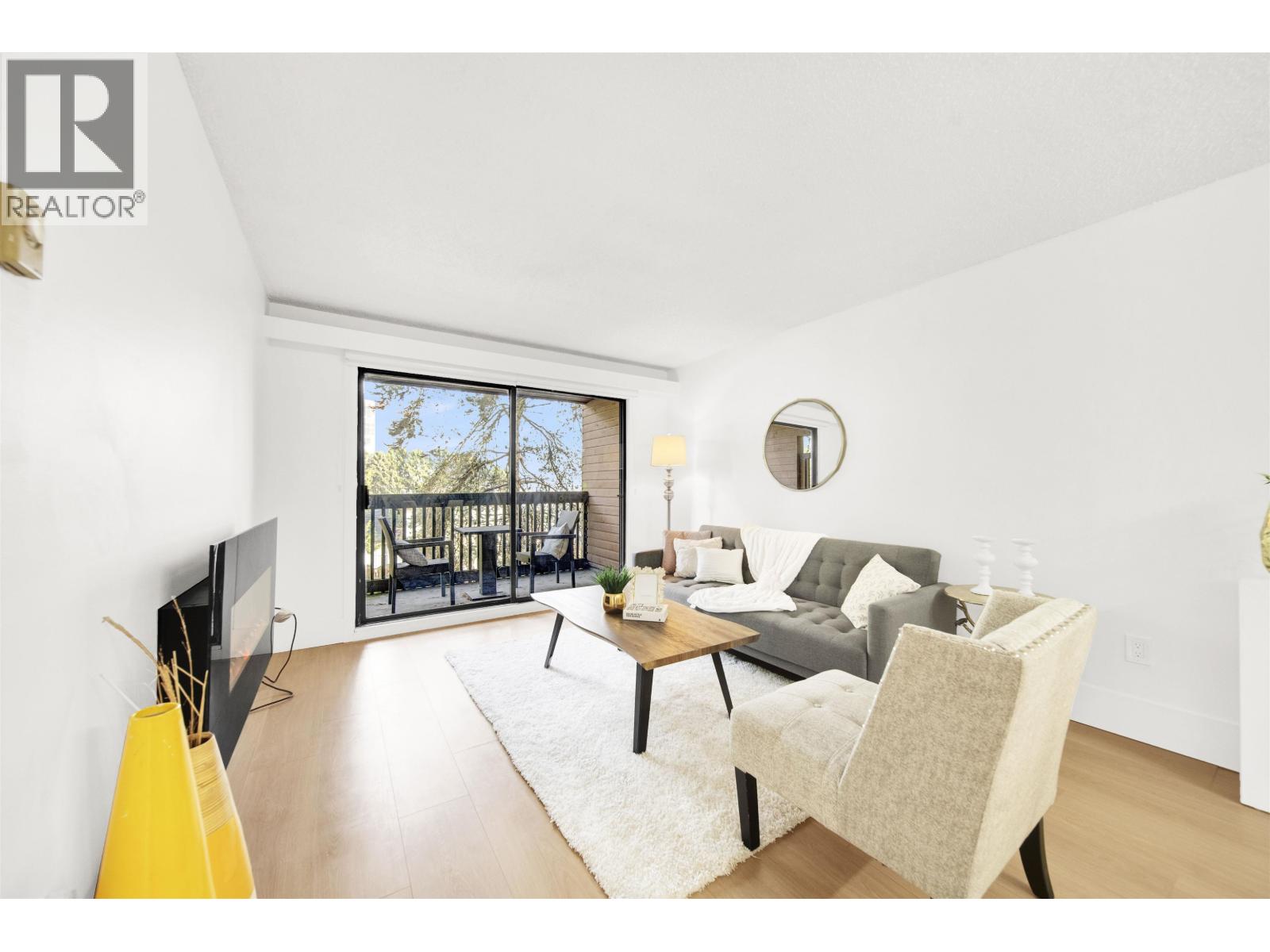 207 37 Agnes Street, New Westminster, British Columbia  V3L 5G9 - Photo 9 - R3072530