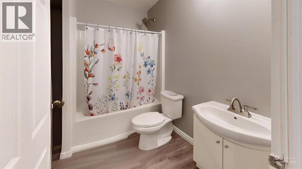 70 Crystalridge Close, Okotoks, Alberta  T1S 1X6 - Photo 28 - A2272359