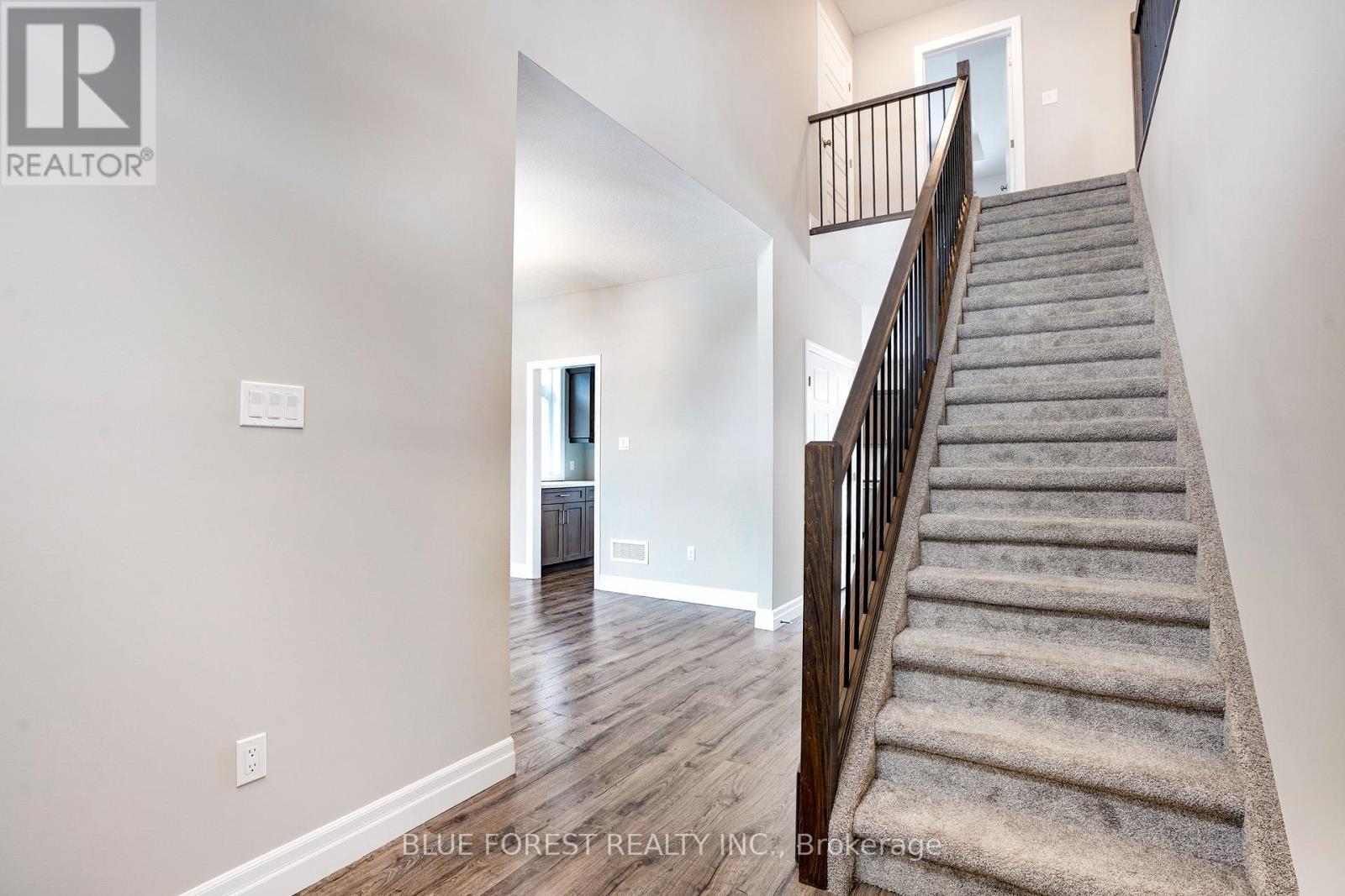 39 Muirfield Drive, St. Thomas, Ontario  N5R 0K3 - Photo 7 - X12617322