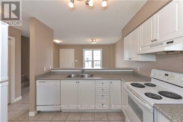 31 - 600 Sarnia Road, London North, Ontario  N6G 5M4 - Photo 2 - X12617336