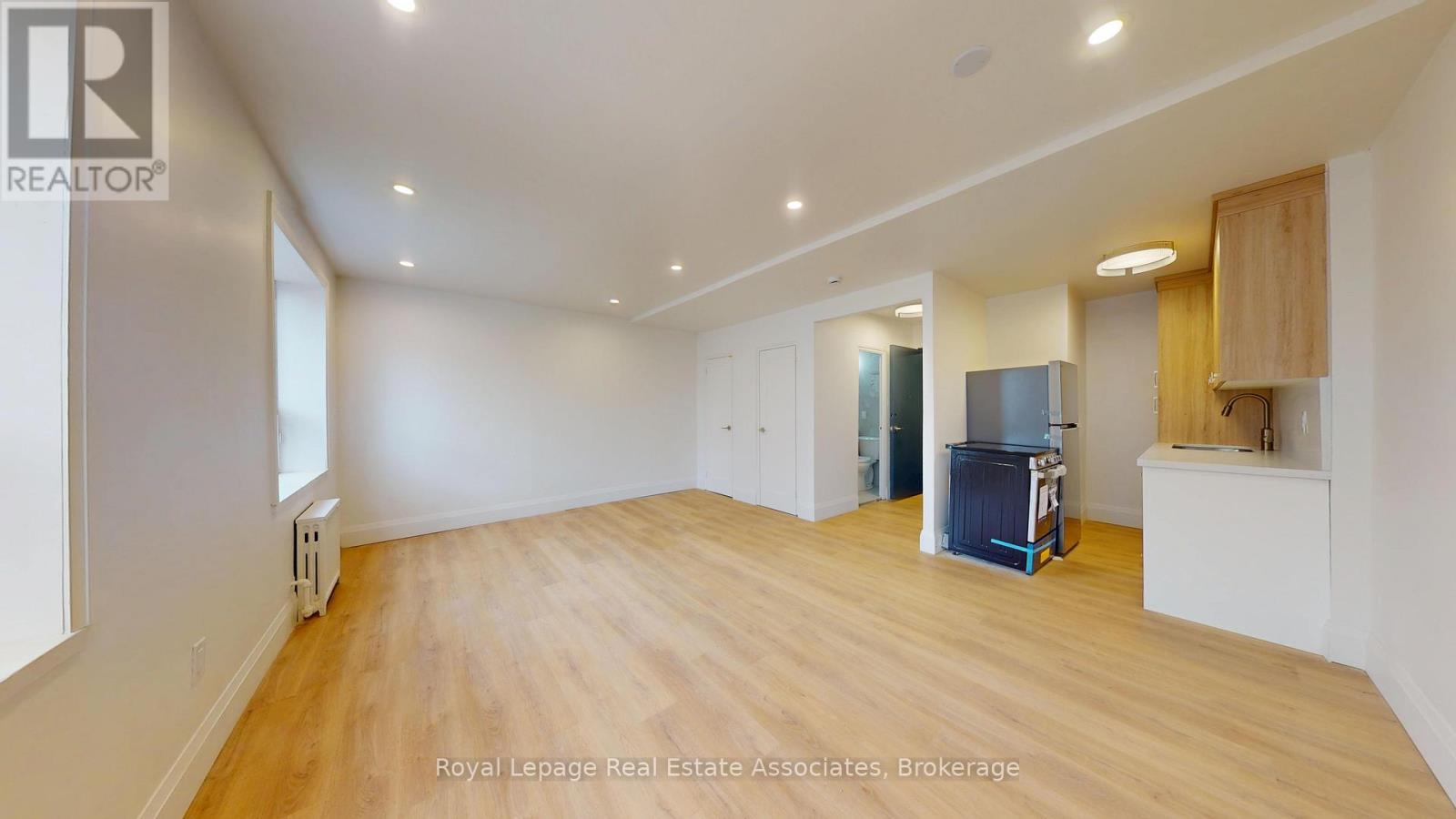 2 - 1 Marquette Avenue, Toronto, Ontario  M6A 1X8 - Photo 5 - C12617280