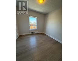 6 - 98 NORTHCLIFFE BOULEVARD, Toronto, Ontario