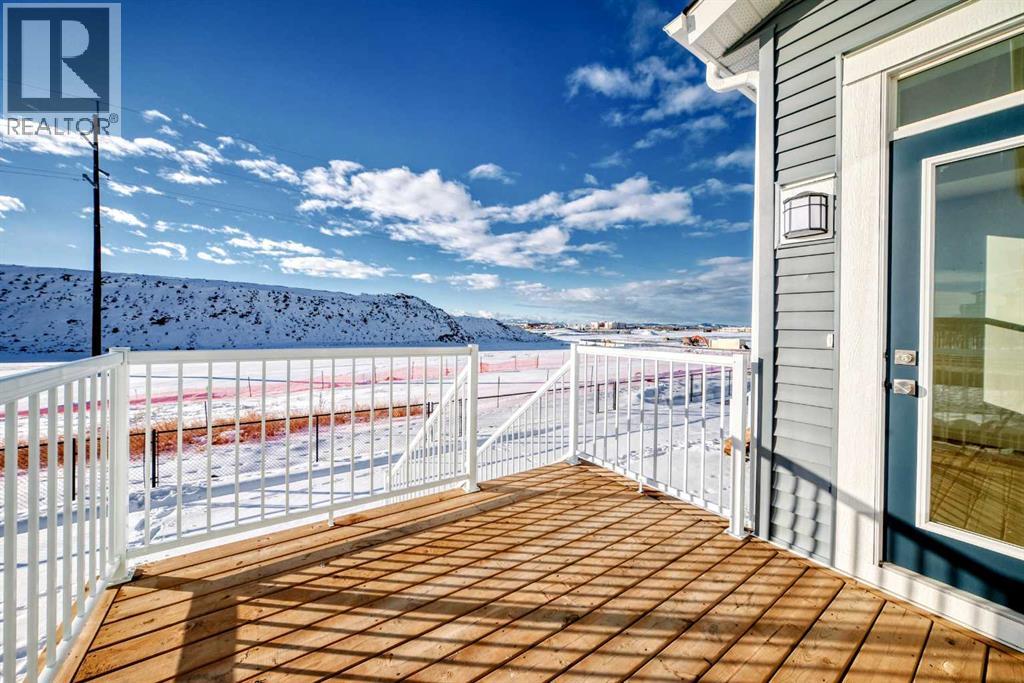 32 Southborough Common, Cochrane, Alberta T4C 3J7 - Photo 15 - A2273654