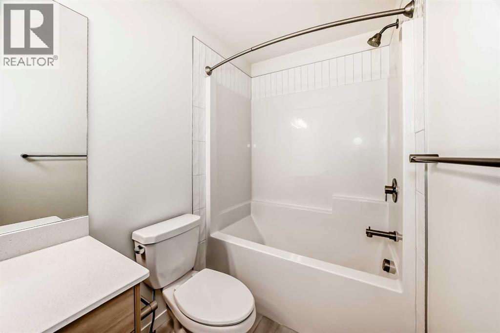 32 Southborough Common, Cochrane, Alberta T4C 3J7 - Photo 40 - A2273654