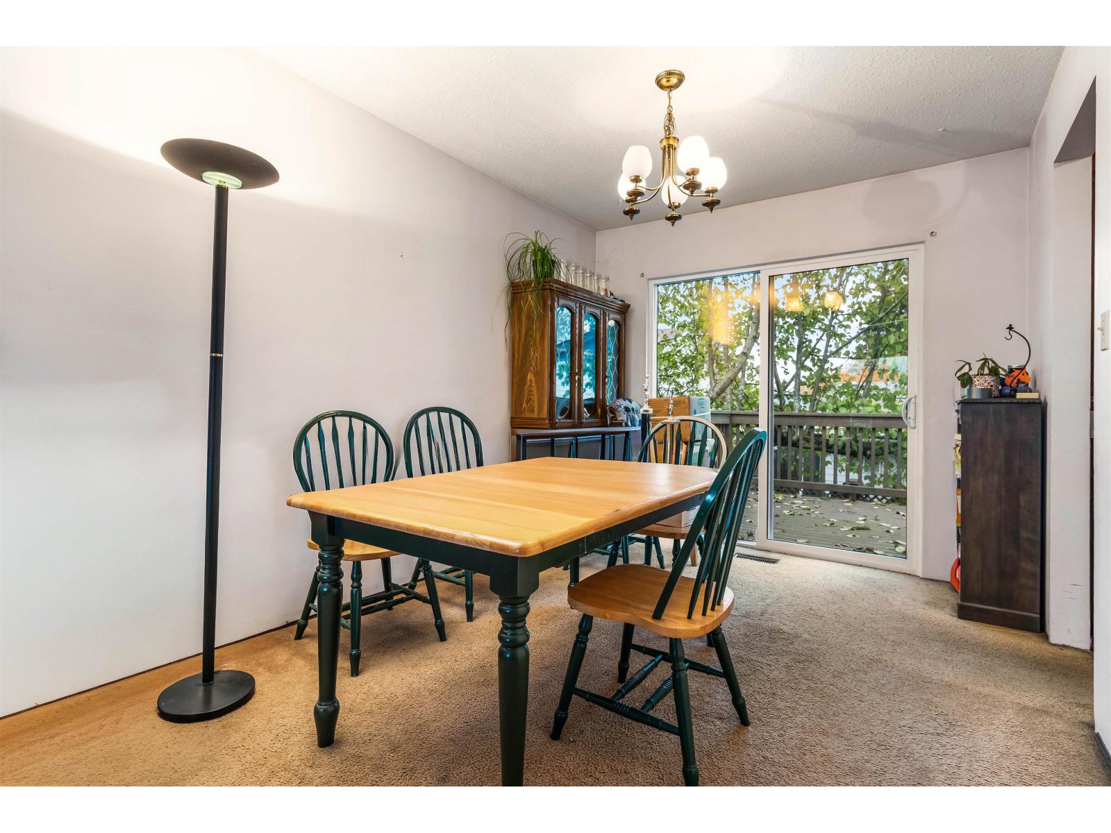 27177 33a Avenue, Langley, British Columbia  V4W 3H5 - Photo 10 - R3073349