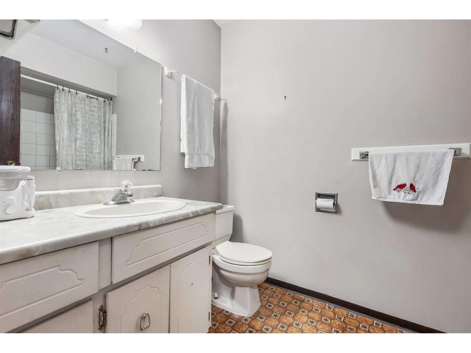 27177 33a Avenue, Langley, British Columbia  V4W 3H5 - Photo 15 - R3073349