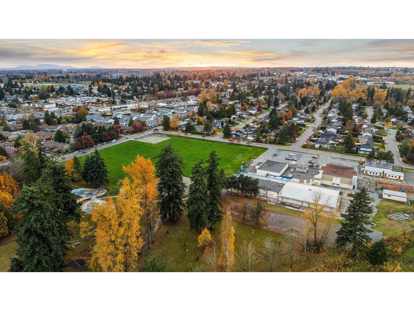 27177 33a Avenue, Langley, British Columbia  V4W 3H5 - Photo 22 - R3073349