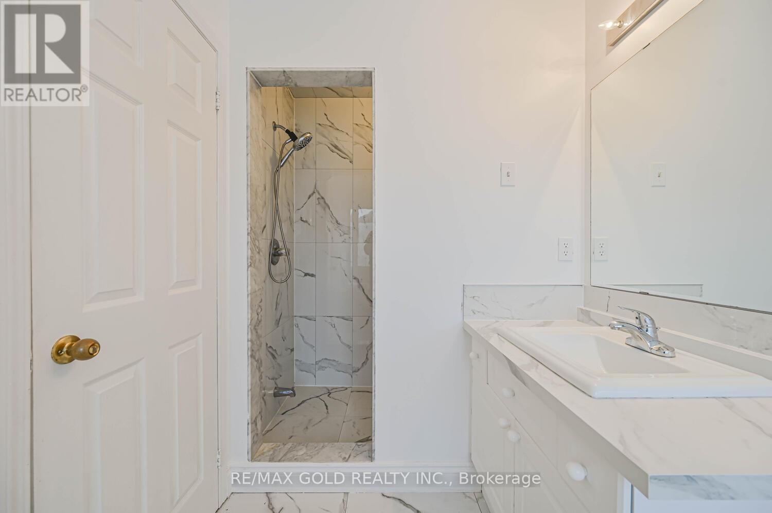 6 Verona Drive, Brampton, Ontario  L6P 1L2 - Photo 24 - W12610440