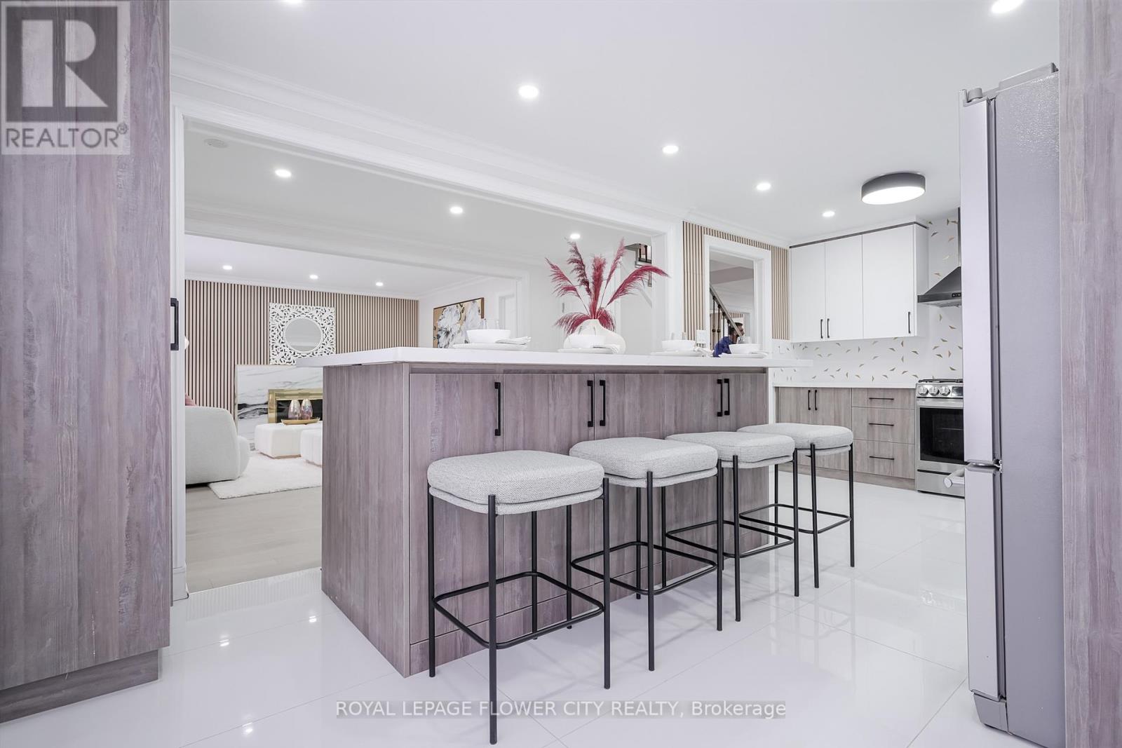 56 Nantucket Crescent, Brampton, Ontario  L6S 3X5 - Photo 15 - W12617294